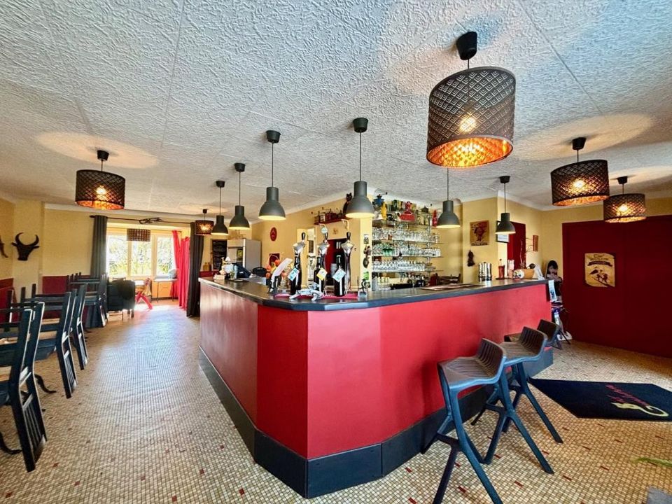 Erhvervsejendom i Montcuq, Lot - foto 2