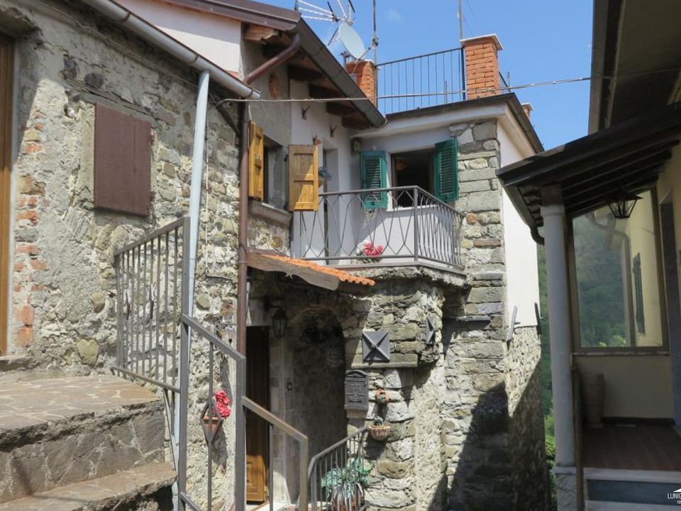 Landejendom i Casola in Lunigiana, Massa and Carrara - foto 1