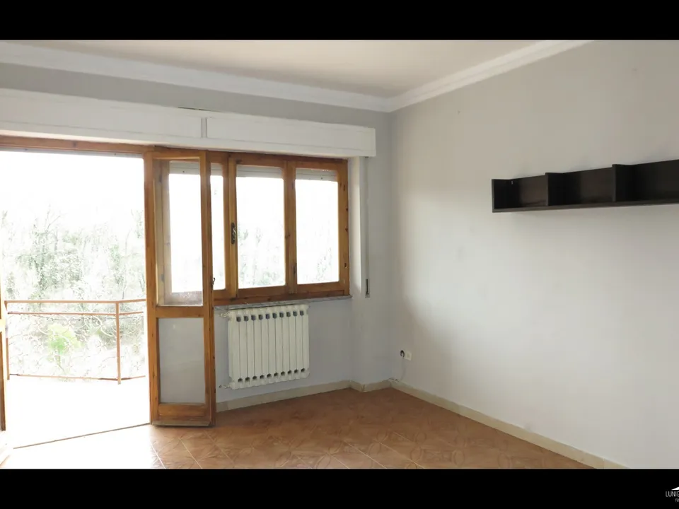 Apartment in Villafranca in Lunigiana, Massa and Carrara - photo 2