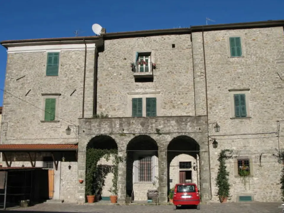 Landejendom i Mulazzo, Massa and Carrara - foto 1