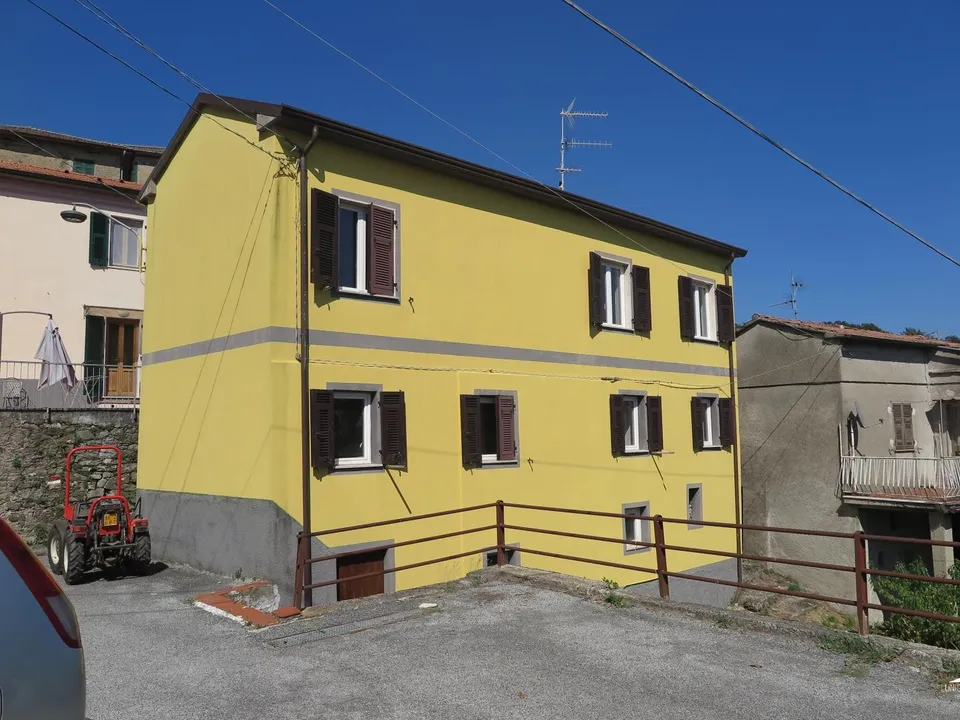 Villa i Tresana, Massa and Carrara - foto 1