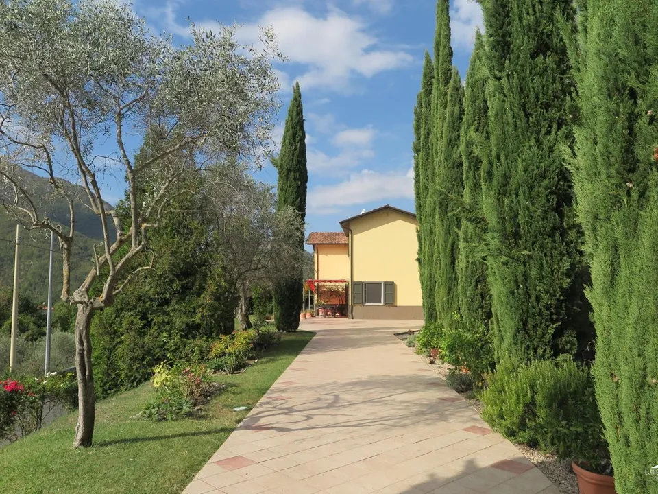 Villa in Fivizzano, Massa and Carrara - foto 3