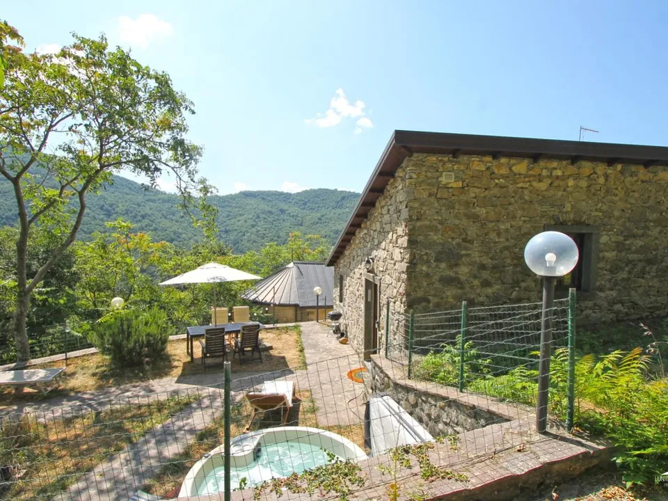 Villa i Fivizzano, Massa and Carrara - foto 1