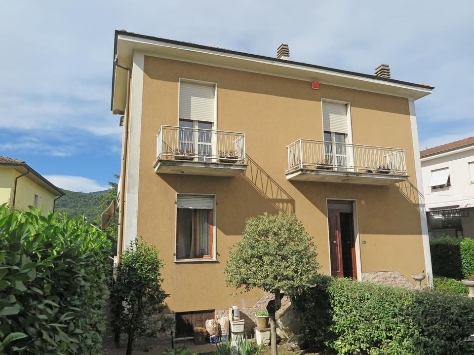 Lejlighed i Villafranca in Lunigiana, Massa and Carrara - foto 1