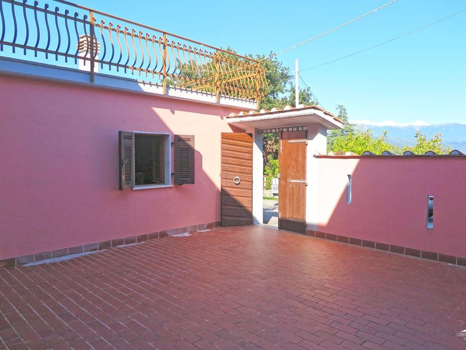 Rækkehus i Fivizzano, Massa and Carrara - foto 3