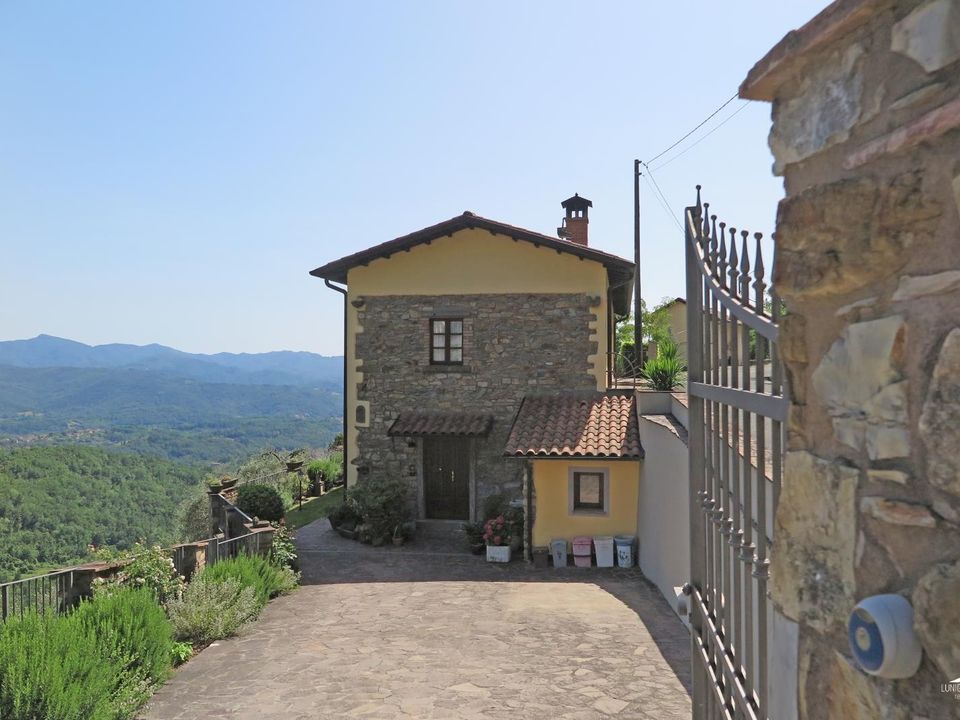 Villa i Fivizzano, Massa and Carrara - foto 3