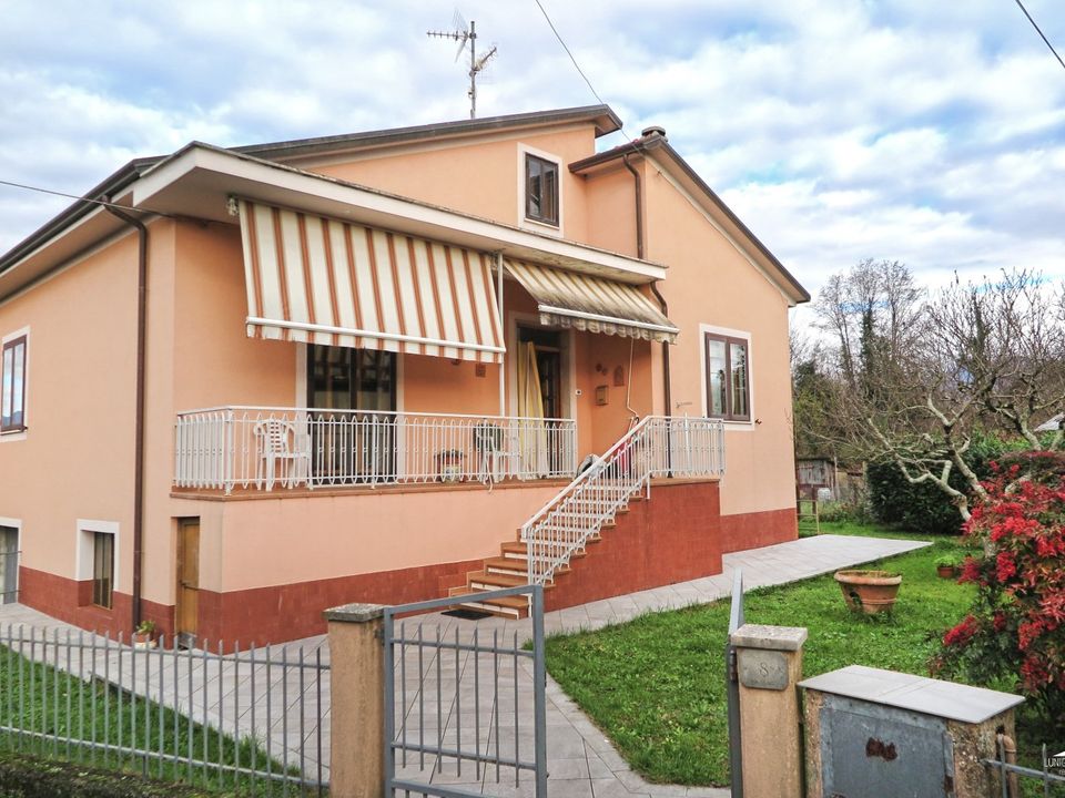 Villa i Aulla, Massa and Carrara - foto 1
