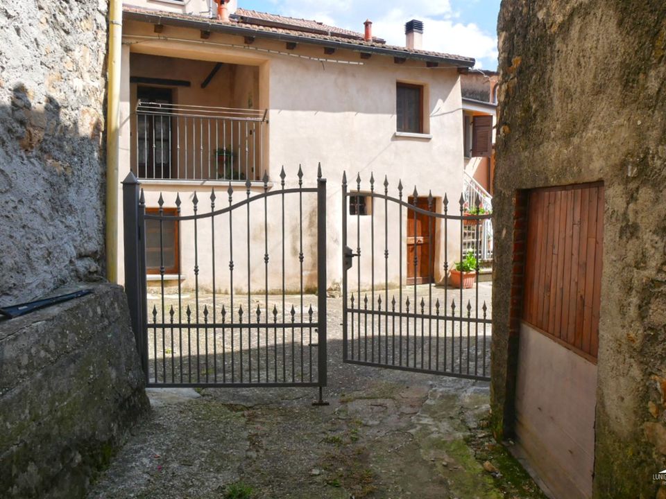 Landejendom i Fivizzano, Massa and Carrara - foto 1