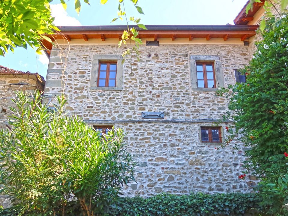 Rækkehus i Casola in Lunigiana, Massa and Carrara - foto 1
