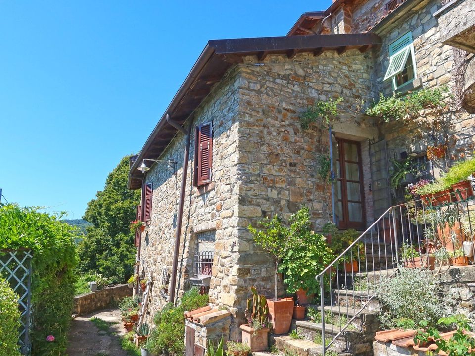 Rækkehus i Bagnone, Massa and Carrara - foto 1