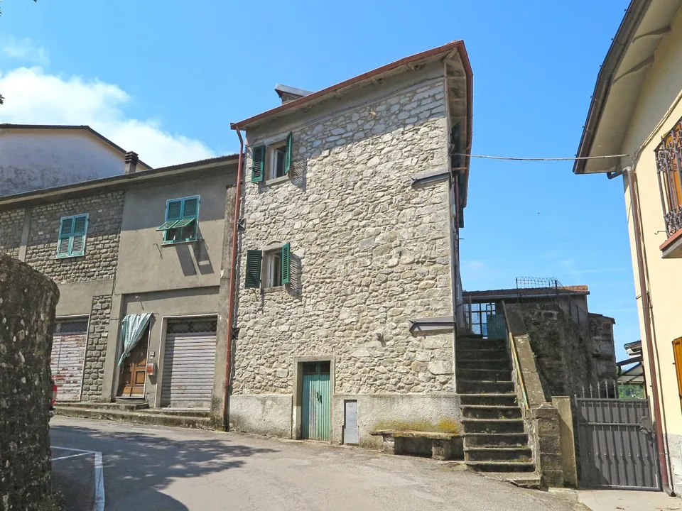Rækkehus i Casola in Lunigiana, Massa and Carrara - foto 1