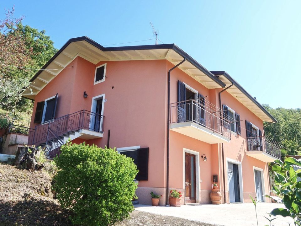 Villa i Fivizzano, Massa and Carrara - foto 1
