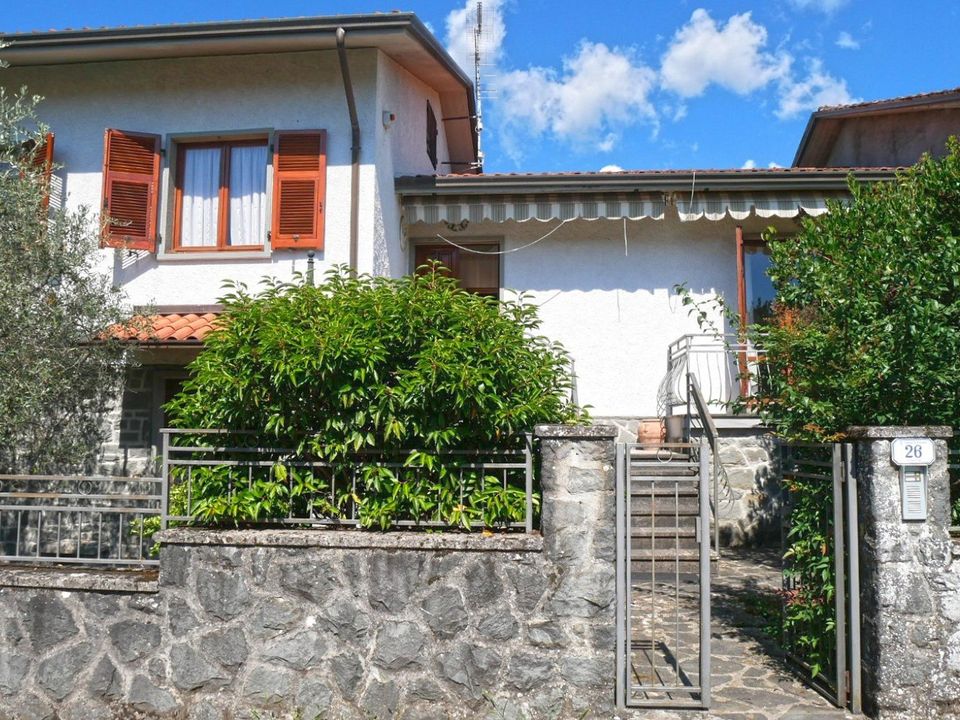 Villa - Fivizzano, Massa and Carrara - photo 2