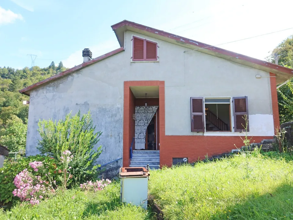 Rækkehus i Casola in Lunigiana, Massa and Carrara - foto 1