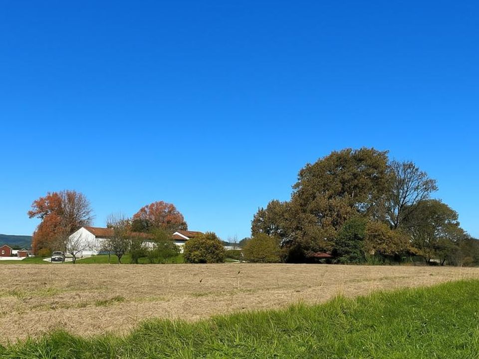 Helårsgrund i Saint-Sauveur, Dordogne - foto 1