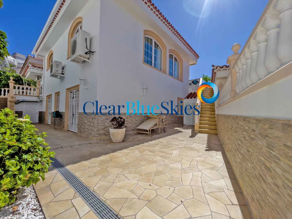 Villa i Playas De Fanabe, Tenerife - foto 1