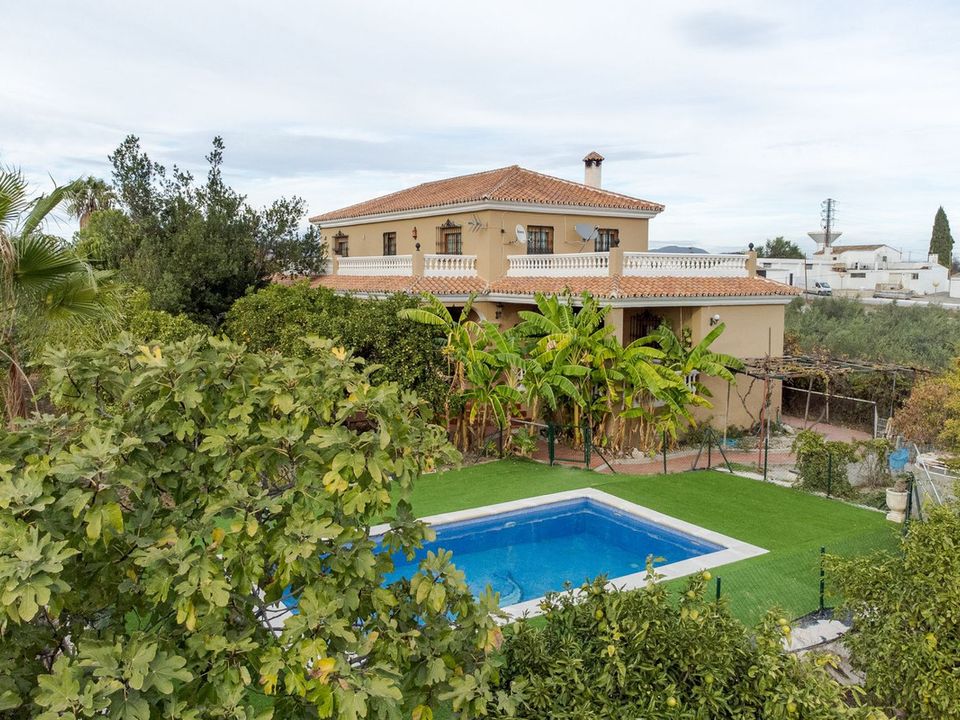 Villa i Alhaurin El Grande, Malaga - foto 1