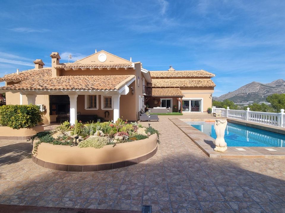 Villa i La Nucia, Alicante - foto 2