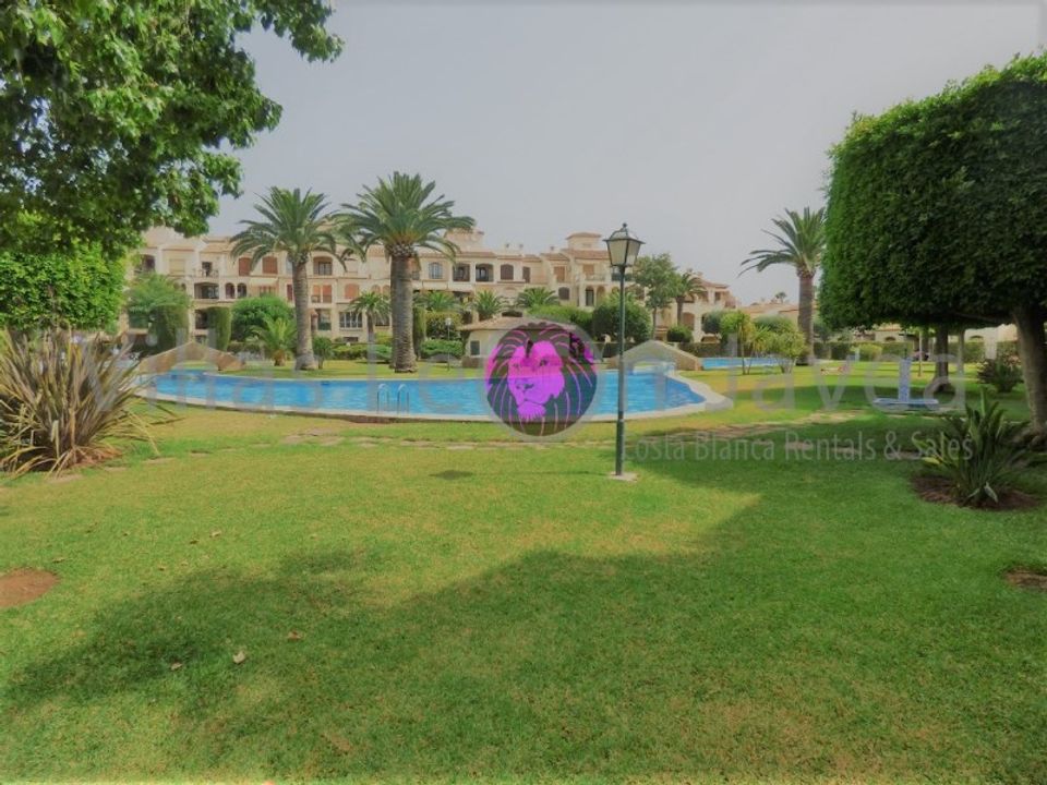 Bungalow i Alicante, Alicante - foto 1