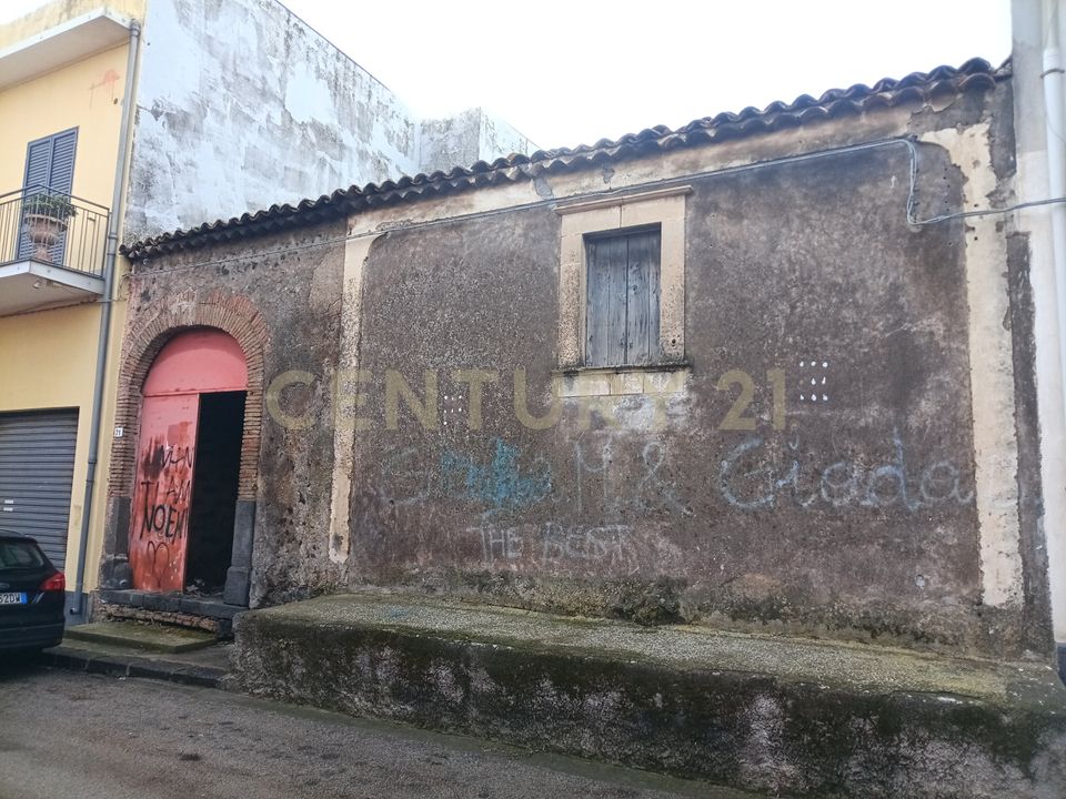 Helårsgrund i Belpasso, Catania - foto 1