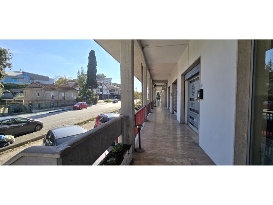 Erhvervsejendom i Pescara, Pescara - foto 2