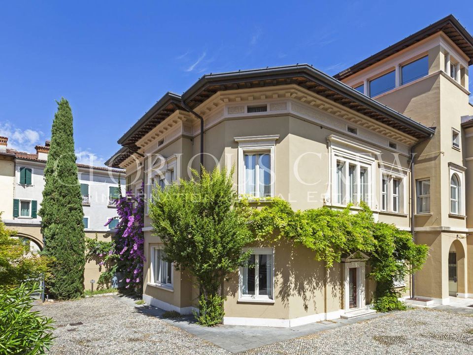 Erhvervsejendom i Brescia, Brescia - foto 1