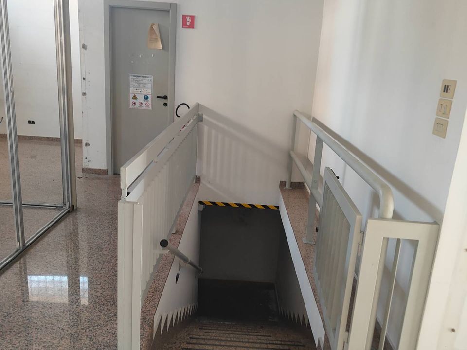 L'establiment comercial a Monteprandone, Ascoli Piceno - foto 2