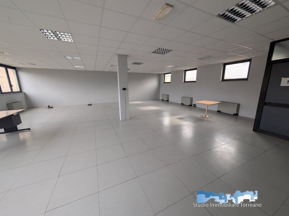 L'establiment comercial a Ivrea, Turin - foto 2