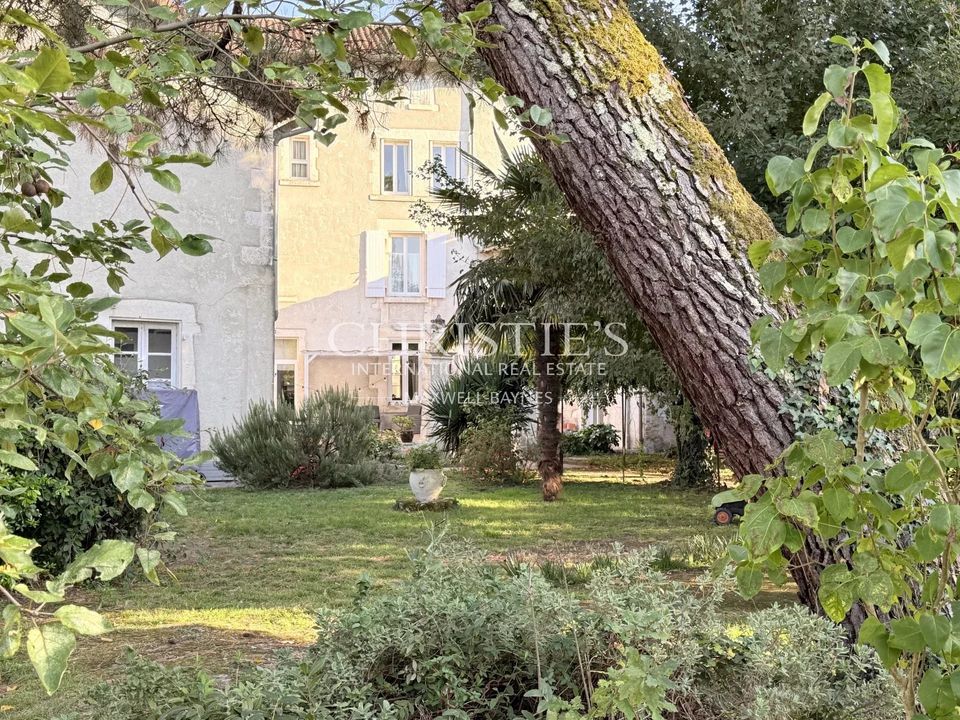 Villa i La Rochefoucauld-en-Angoumois, Charente - foto 4