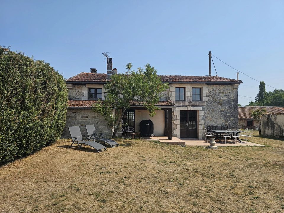 Dorpshuis in Nieuil, Charente - foto 3