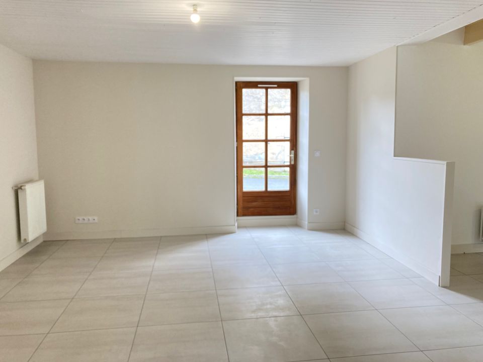 Villa em Saint-Laurent-de-Ceris, Charente - foto 3