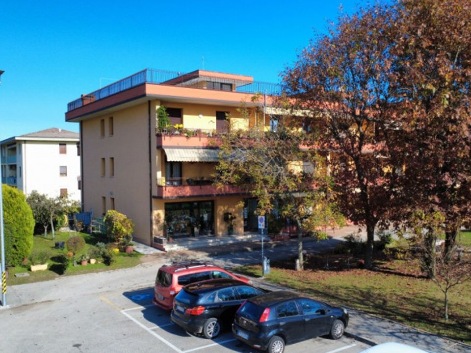 Erhvervsejendom i Riese Pio X, Treviso - foto 1