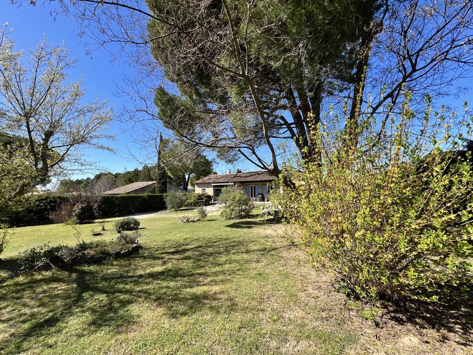 Villa in Maubec, Vaucluse - photo 3