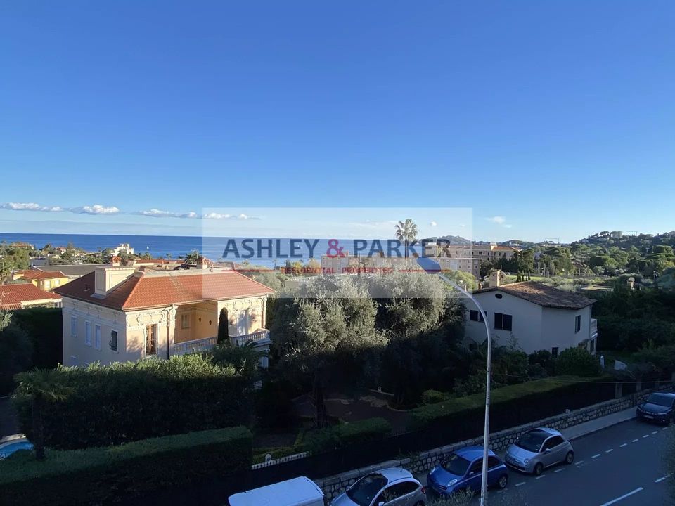 Lejlighed i Beaulieu-sur-Mer, Alpes-Maritimes - foto 1