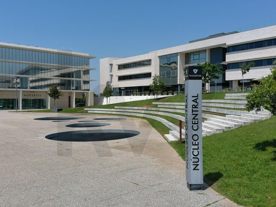 Erhvervsejendom i Oeiras, Lisbon - foto 3