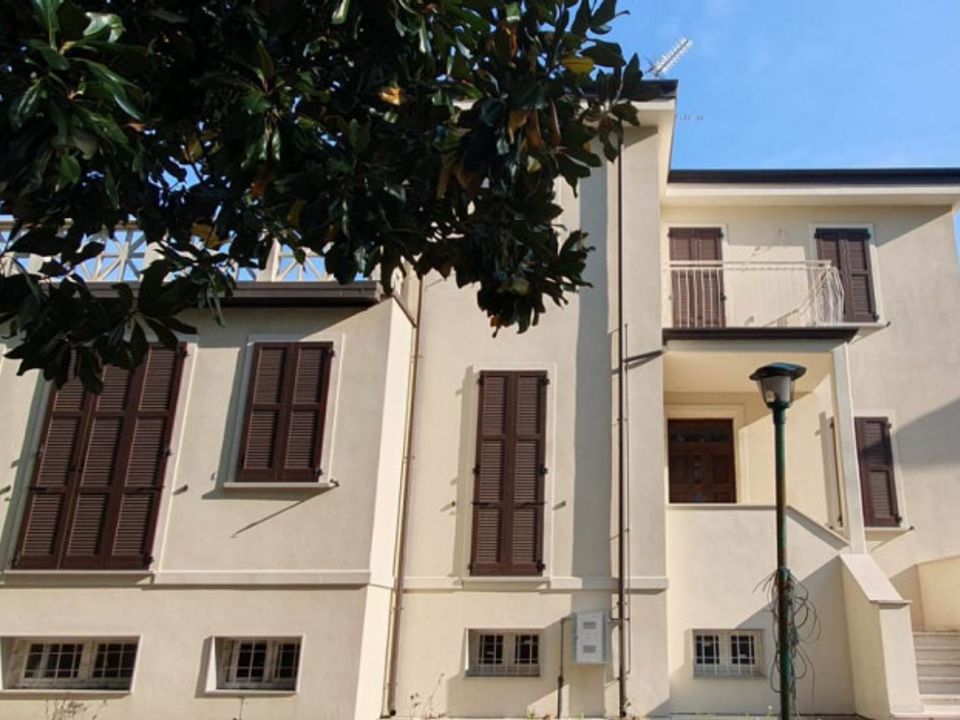 Villa i Mirandola, Modena - foto 1