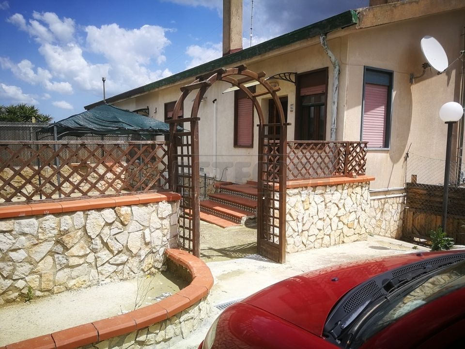 Byhus i Caltanissetta, Caltanissetta - foto 1