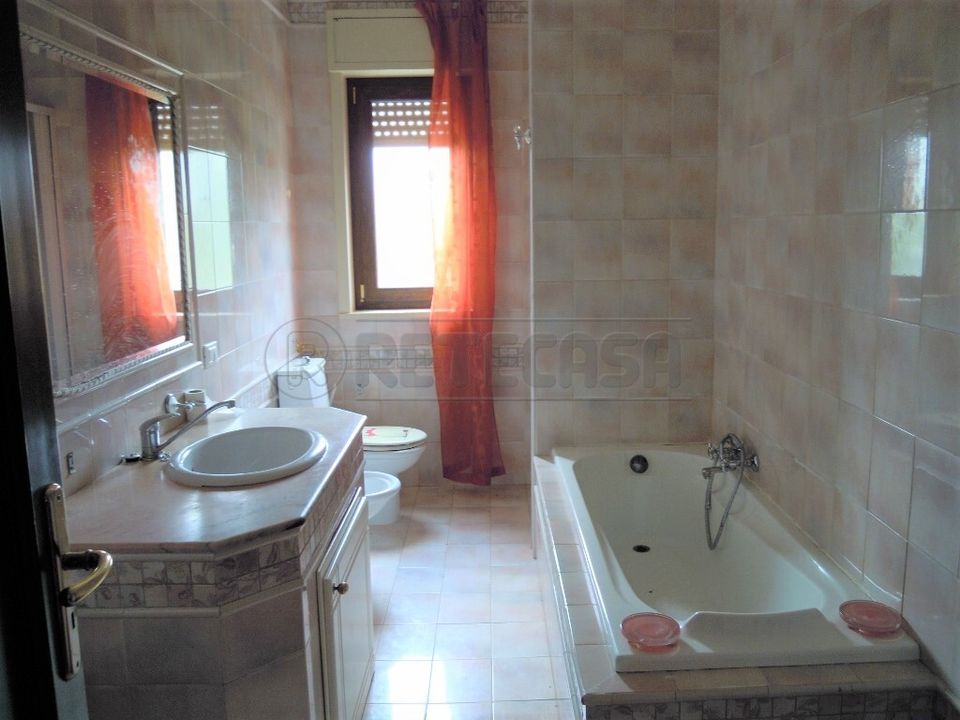 Byhus i Caltanissetta, Caltanissetta - foto 2