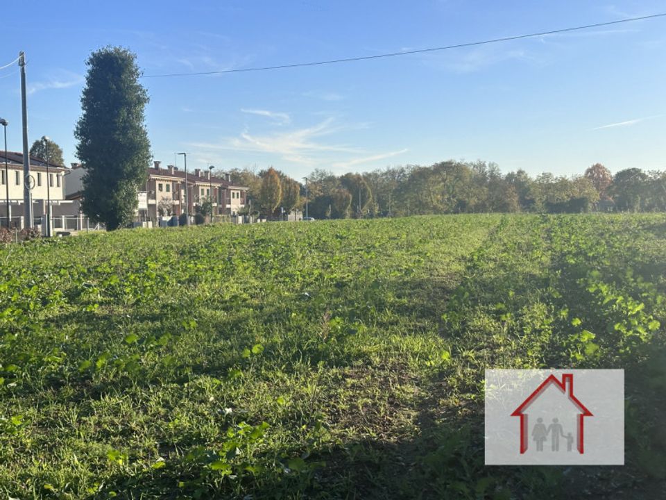 Helårsgrund i Nervesa della Battaglia, Treviso - foto 1
