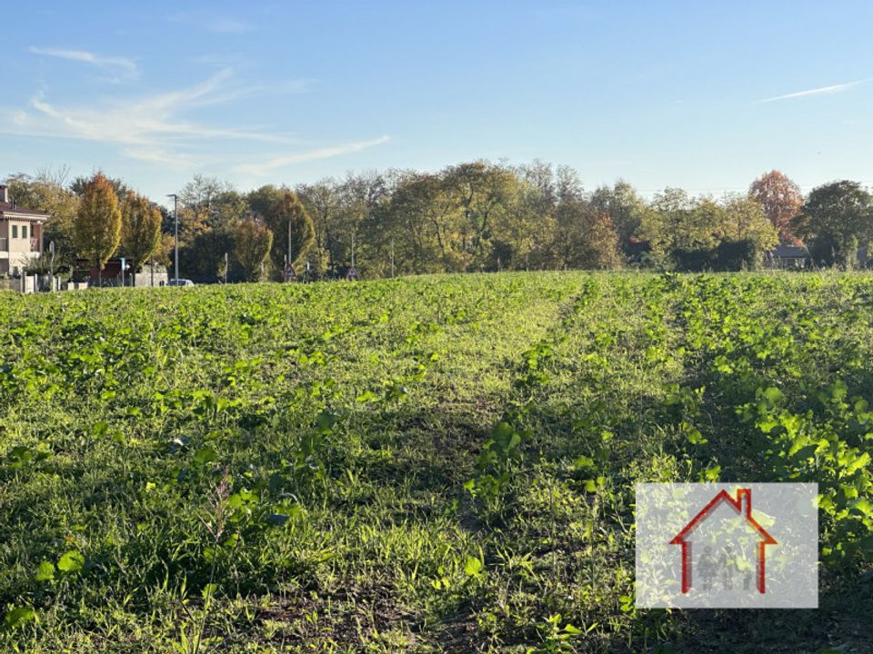Helårsgrund i Nervesa della Battaglia, Treviso - foto 2