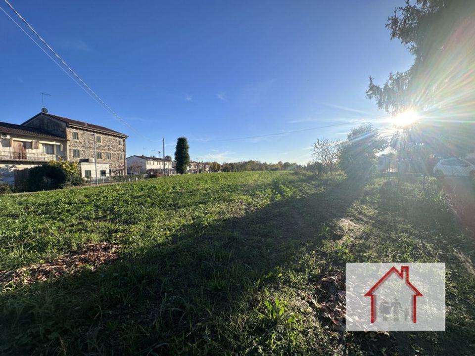 Helårsgrund i Nervesa della Battaglia, Treviso - foto 5