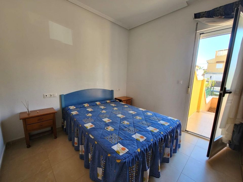 Lejlighed i Torrevieja, Alicante - foto 4