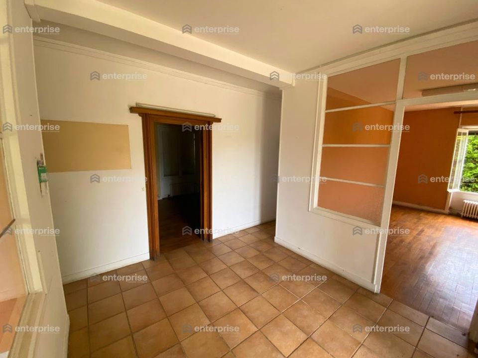 Erhvervsejendom i Chantilly, Oise - foto 2