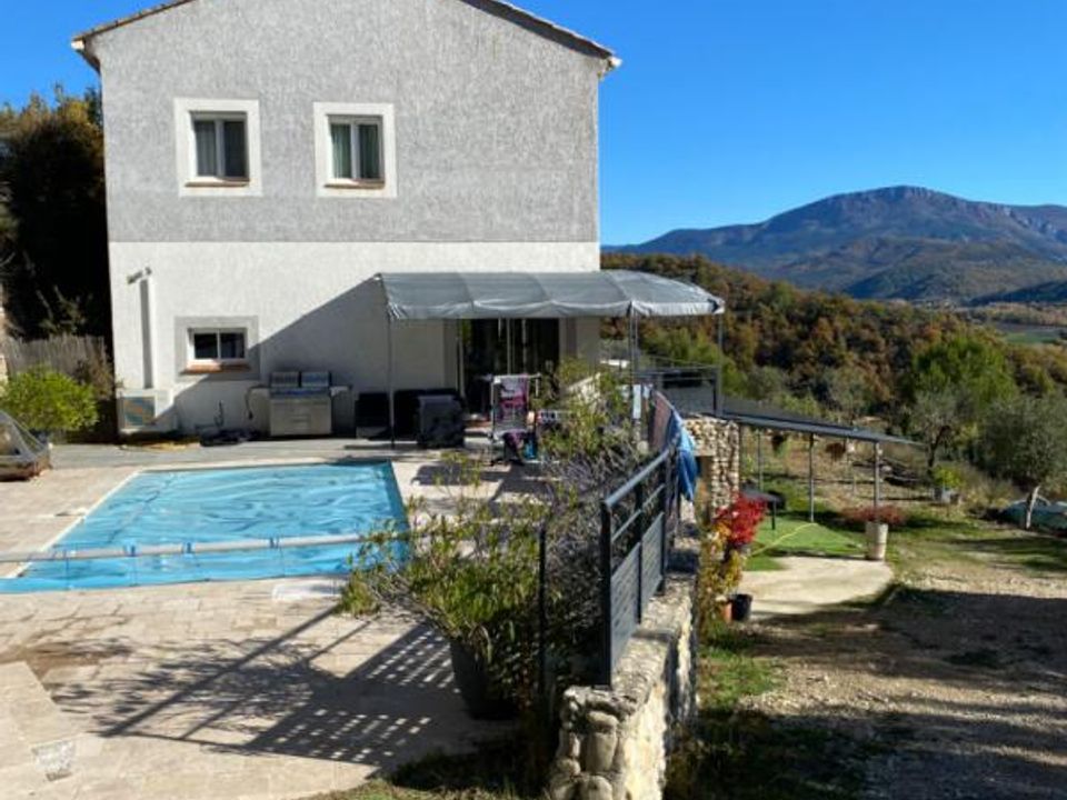 Villa i Bras-dAsse, Alpes-de-Haute-Provence - bilde 1