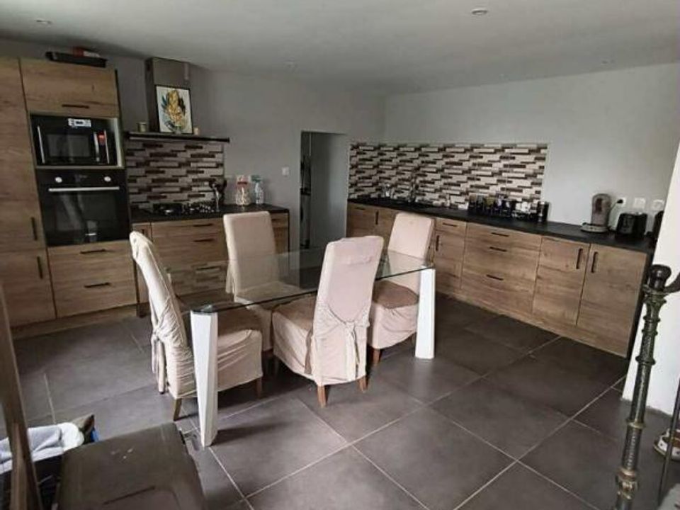 Gårdshus i Montel, Puy-de-Dome - bilde 1