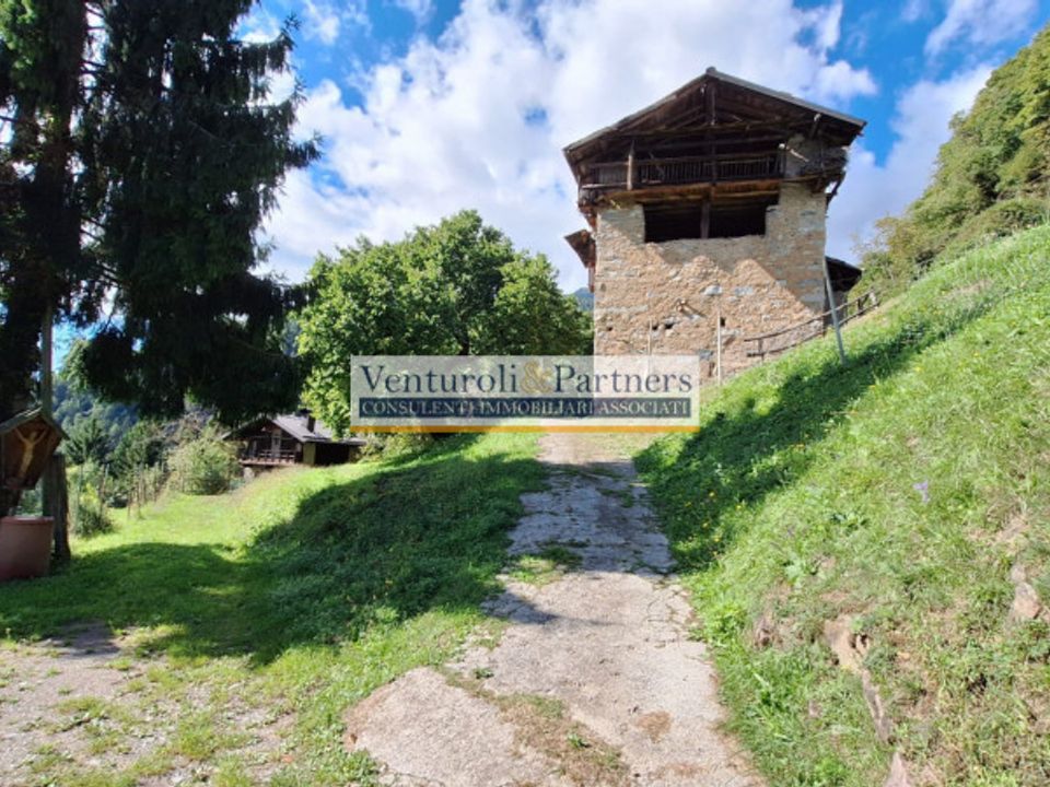 Landejendom i Castel Condino, Trento - foto 1