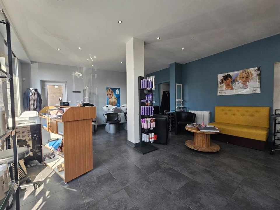 L'establiment comercial a Caudry, Nord - foto 3