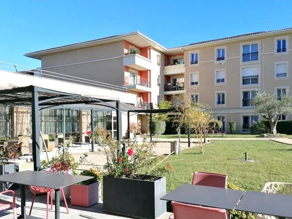 Erhvervsejendom i Cavaillon, Vaucluse - foto 1