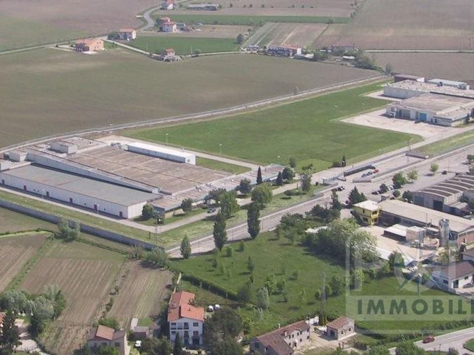 Erhvervsejendom i Lendinara, Rovigo - foto 1