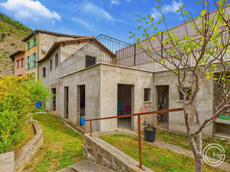 Landejendom i Lantosque, Alpes-Maritimes - foto 1